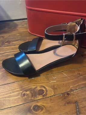 Kenneth Cole Black Leather Double-Strap Low Wedge Dressy Sandals